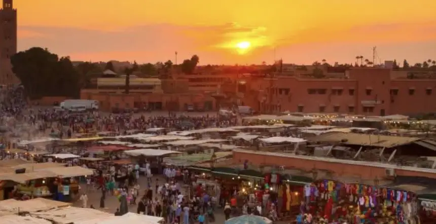 رغم الاحتجاجات الشبابية.. السياح يواصلون توافدهم على المغرب والقطاع السياحي يسير بوتيرة طبيعية